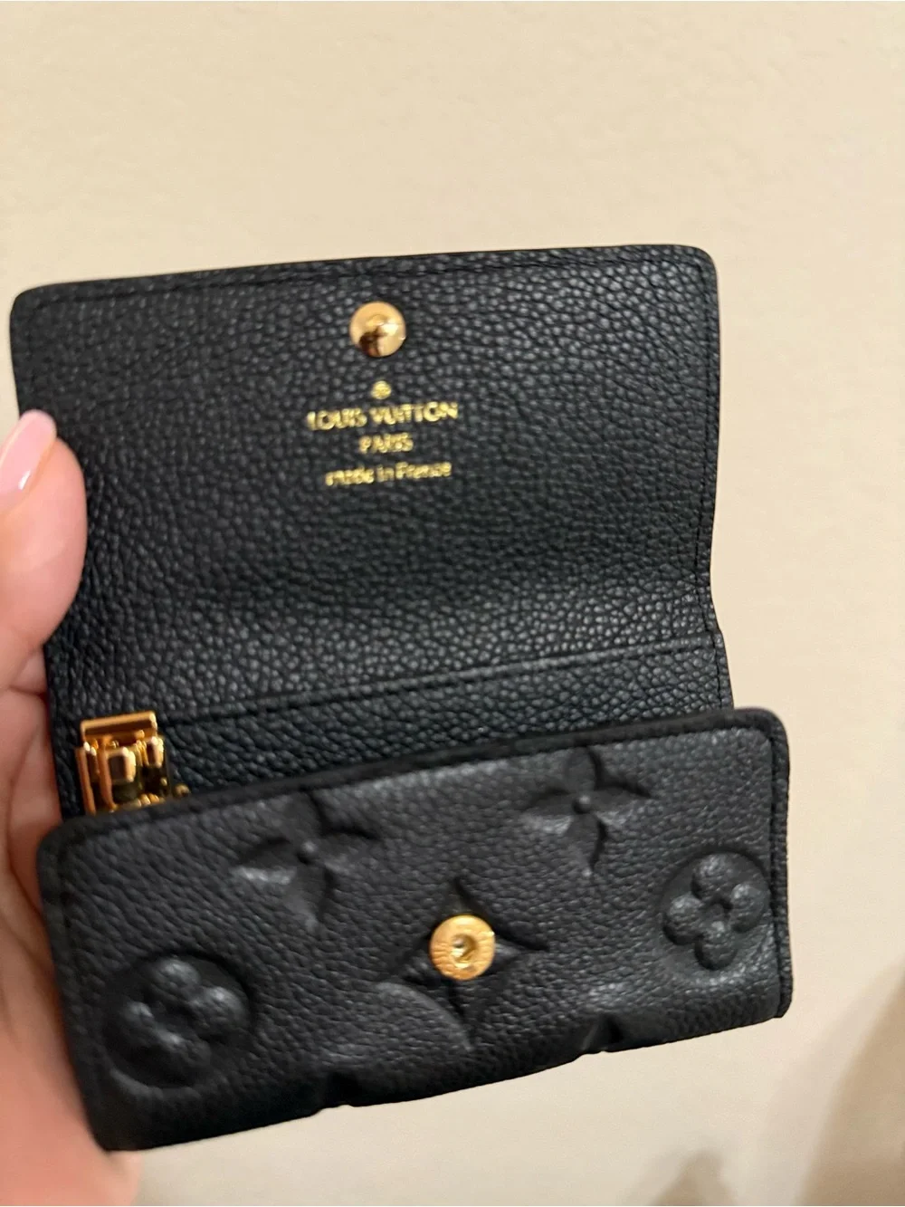 Louis VUITTON M64421 6 Key Holder pouch black monogram